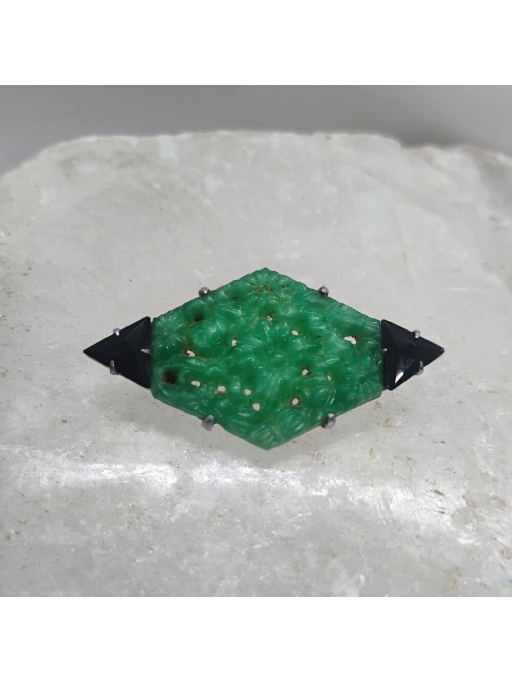 Art Deco Green Peking Glass Brooch w/Black Corner Accents Diamond Shaped